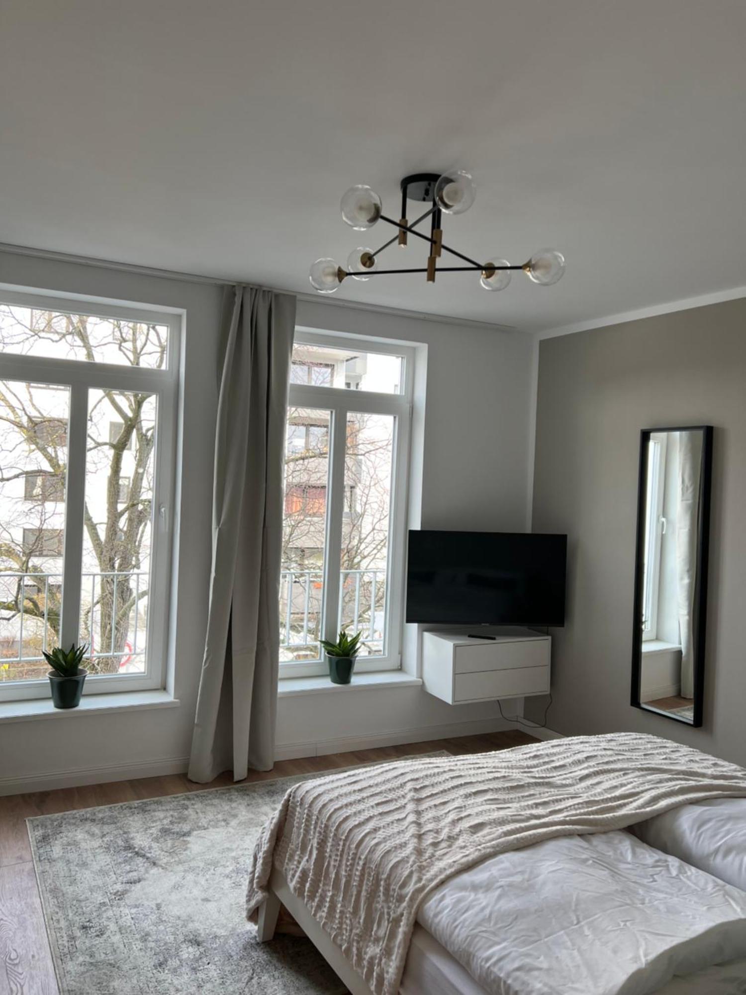 Zentrale, Schoene Design-Wohnung Im Coolen Viertel Brema Zewnętrze zdjęcie